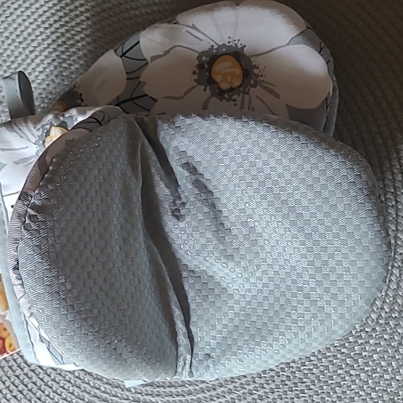 KitchenAid Mini Mitts - Picture 3 of 10